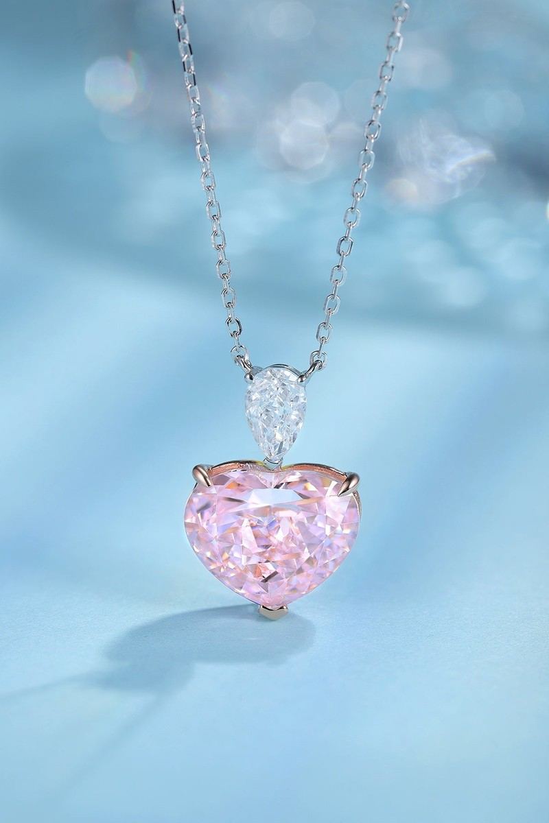 This S925 silver necklace features a heart - shaped pendant. Pink lab - grown diamonds set, soft color, charming shape.