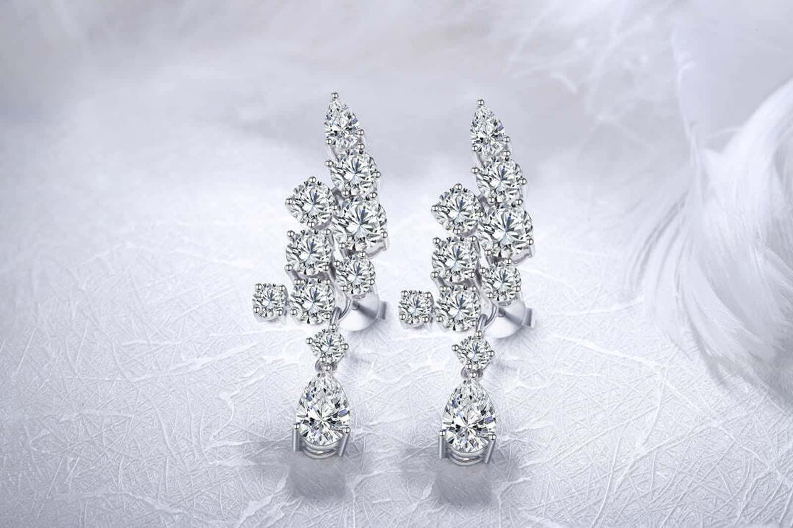 S925 silver jewelry, fine clasp, clear Paraíba - style gems, teardrop and round shapes, charming.