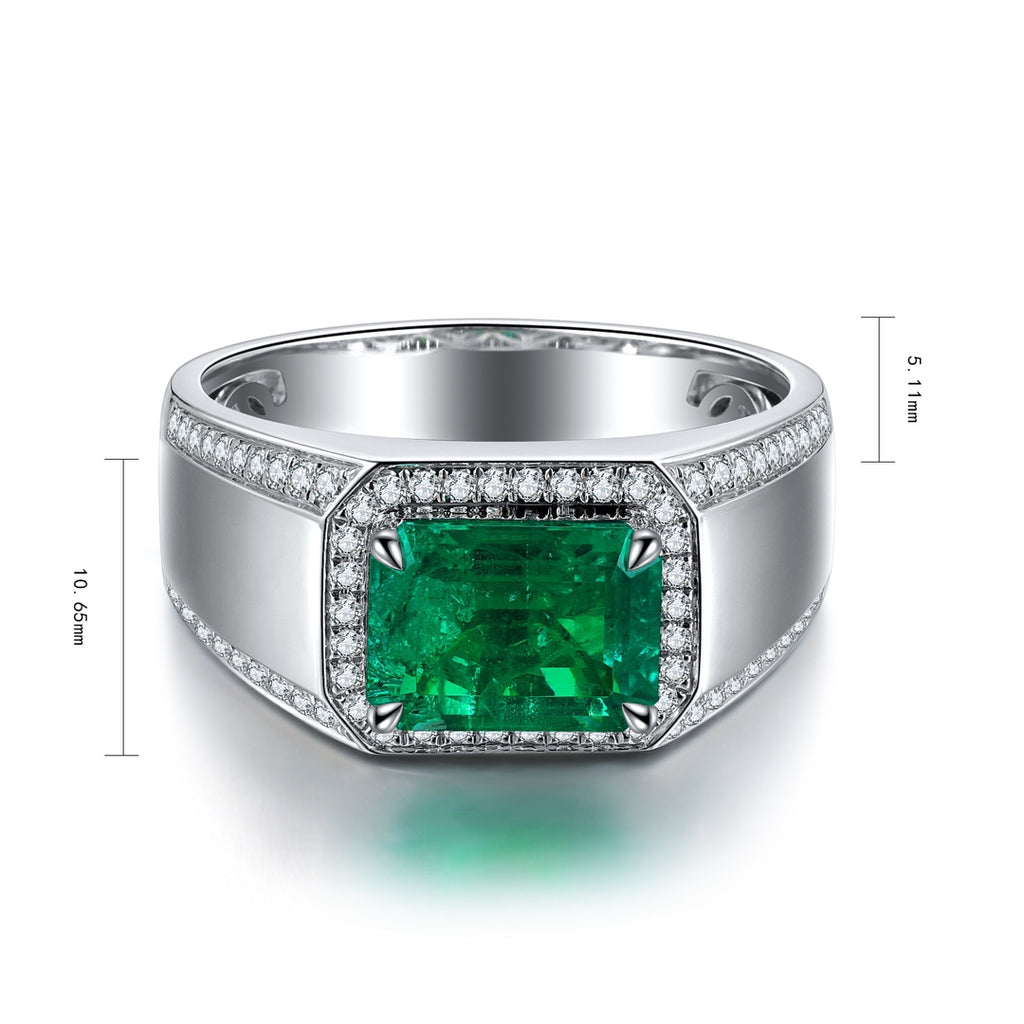 S925 silver ring with open design, claw setting secures emerald. Lush green, regular shape is charming.