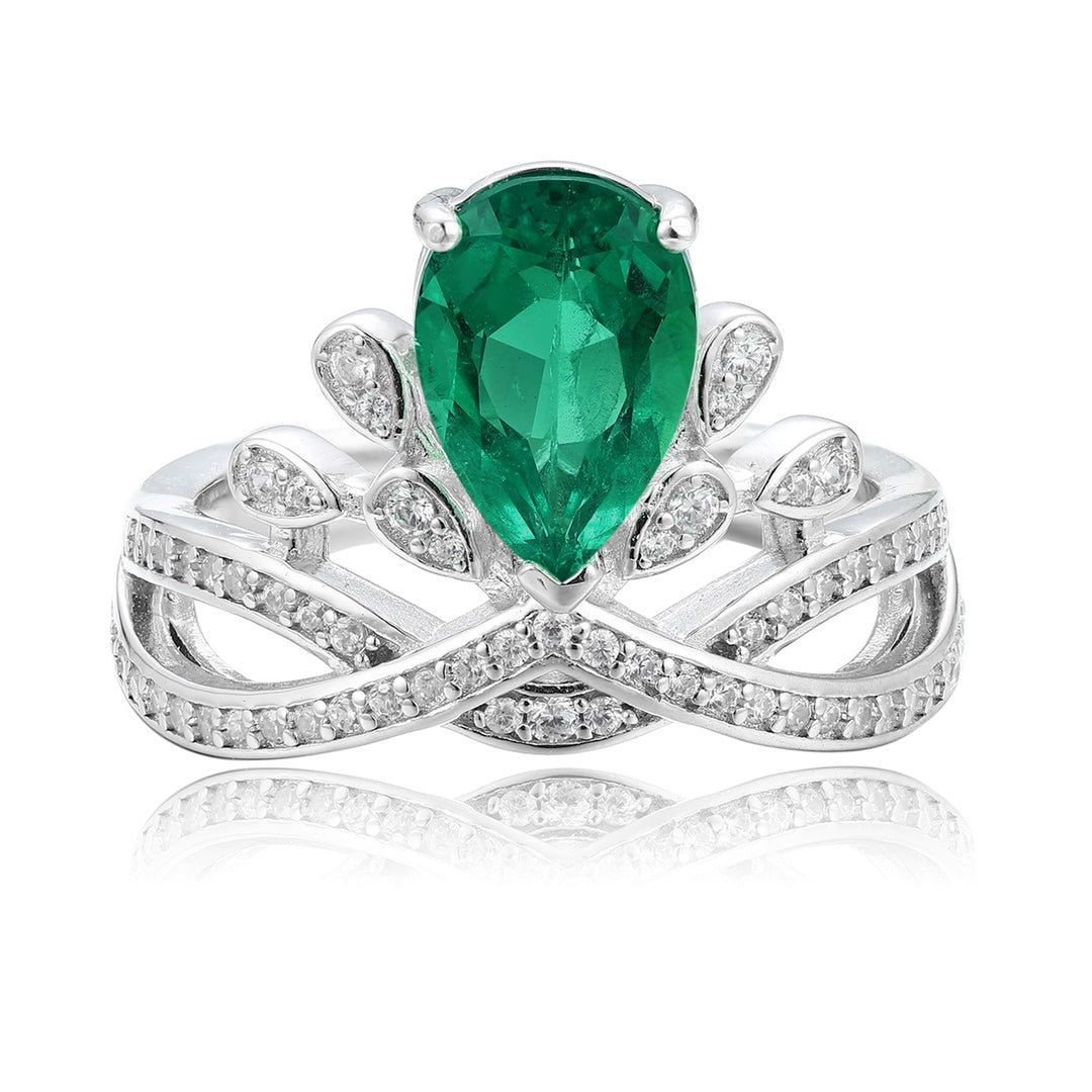 The silver ring is made of S925 silver. The open design allows for size adjustment.