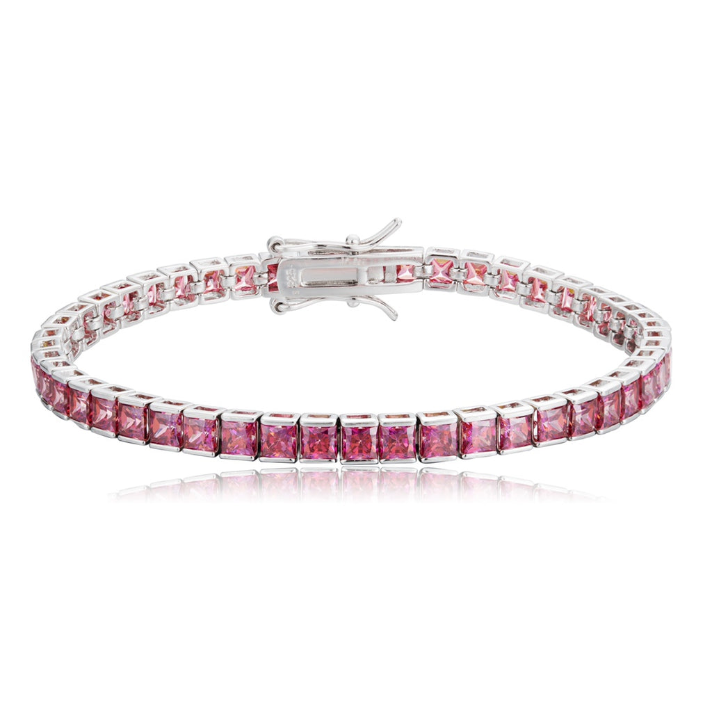 This bracelet is made of S925 silver with a delicate and practical clasp design. Inlaid with pink lab-grown colored sapphires